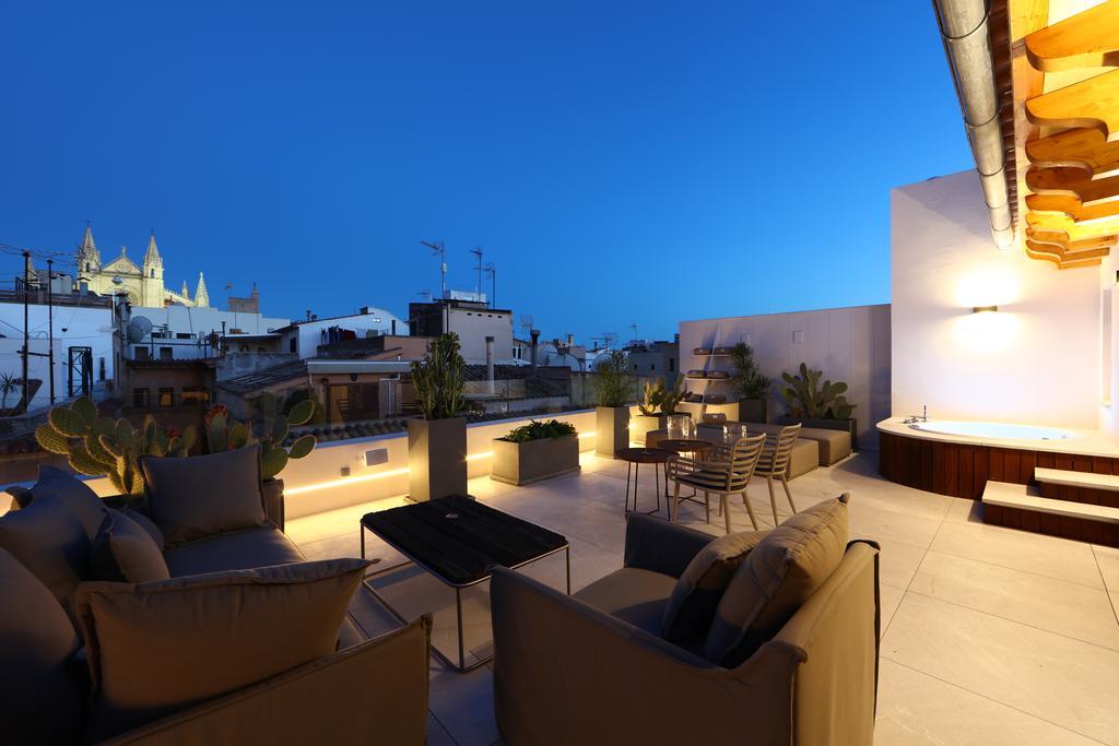 BO Hotel Palma Palma de Maiorca Exterior foto Rooftop terrace of a modern apartment in Valencia